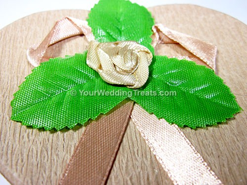 heart shaped cardboard favor box