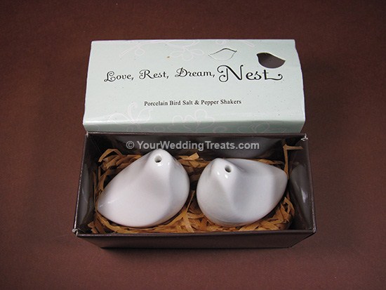 porcelain bird salt pepper shakers