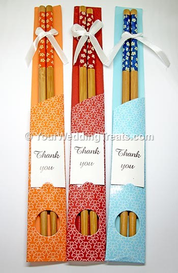 bamboo chopsticks in 3 color designs
