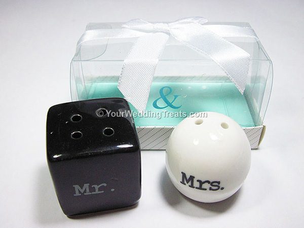 mr mrs salt pepper shakers